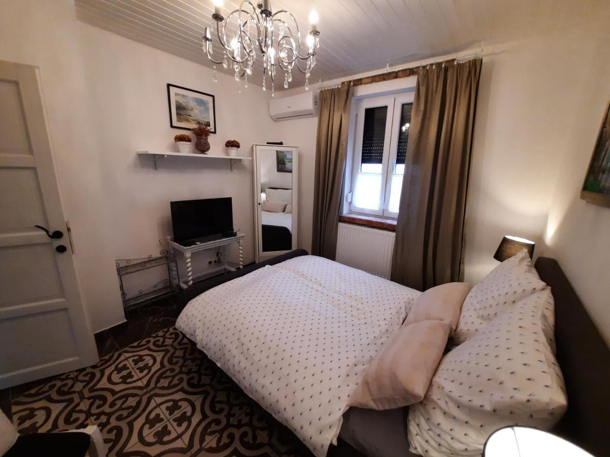 Piac Vendeghaz Hotell Kaptalantoti Eksteriør bilde