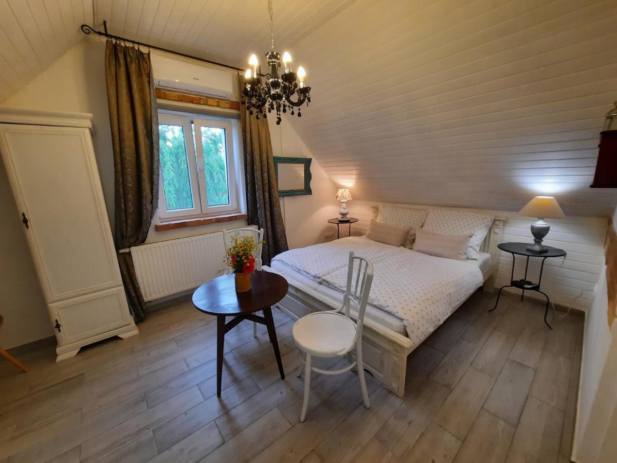 Piac Vendeghaz Hotell Kaptalantoti Eksteriør bilde